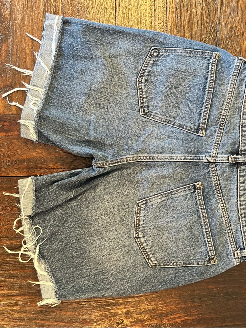 GAP Denim Jean Shorts Cut Offs - 7in - Picture 9 of 9